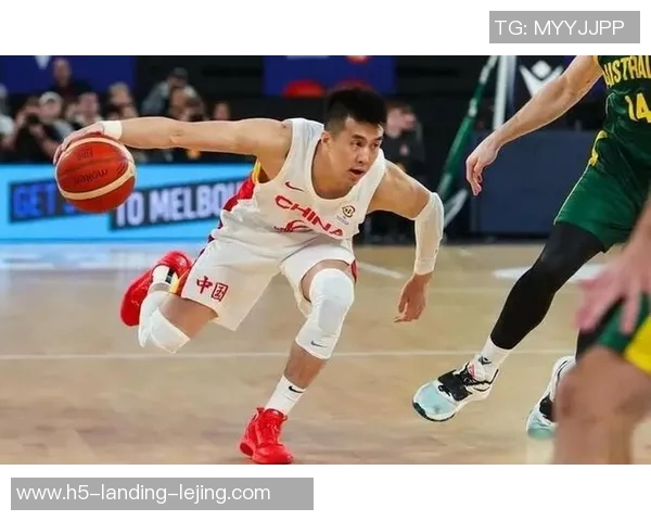 郭艾伦带领中国男篮冲击国际赛场新高峰展现篮球魅力与团队精神